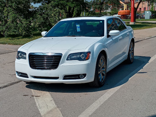 Car Dealer «Big Three Auto Sales», reviews and photos, 17020 East 8 Mile Road, Detroit, MI 48205, USA