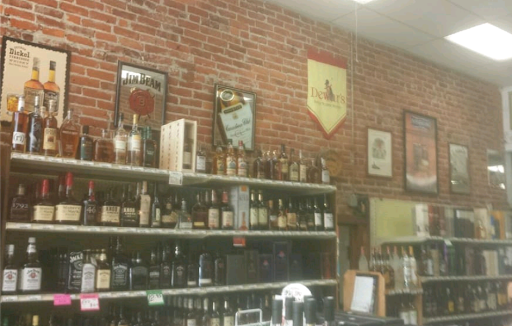 Liquor Store «Downtown Salem Liquors», reviews and photos, 263 Commercial St SE, Salem, OR 97301, USA