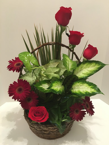 Florist «Olde Towne Flowers & Gifts», reviews and photos, 45 Parsons Ave, Columbus, OH 43215, USA