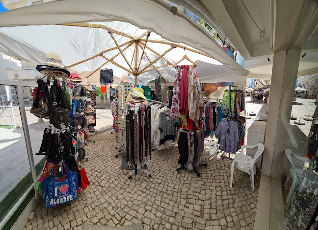 Avaliações doBest Cloth Collections in Monte Gordo em Vila Real de Santo António - Loja de roupa