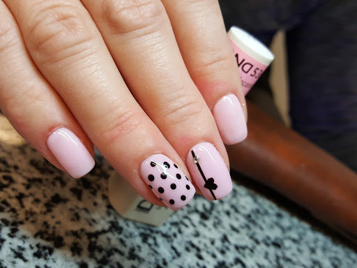 Nail Salon «NAIL BUFF SALON», reviews and photos, 1930 Pearl Rd SUITE 1, Brunswick, OH 44212, USA