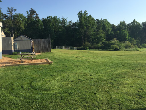 Dog Trainer «Custom Canine Unlimited», reviews and photos, 672 Porter Rd, Maysville, GA 30558, USA