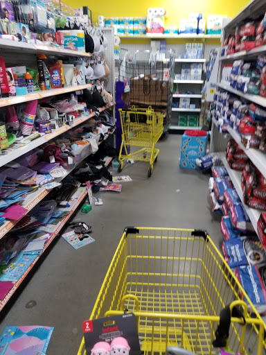 Discount Store «Dollar General», reviews and photos, 2030 Woodlawn Rd, Woodlawn, TN 37191, USA