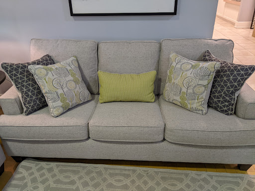 Furniture Store «American Signature Furniture», reviews and photos, 840 Ernest W Barrett Pkwy NW #250, Kennesaw, GA 30144, USA