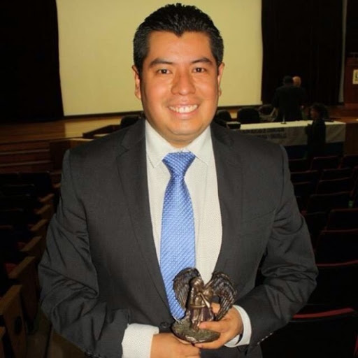 Dr. Carlos Manzano Aquiahuatl, Audiólogo