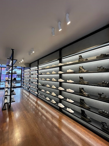 Hype DC Ponsonby - Shoe store