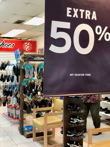 Shoe Store «SAS Shoes», reviews and photos, 44 Miracle Mile, Coral Gables, FL 33134, USA