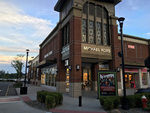 Shopping Mall «The Shops at Nanuet», reviews and photos, 5101 Fashion Dr, Nanuet, NY 10954, USA