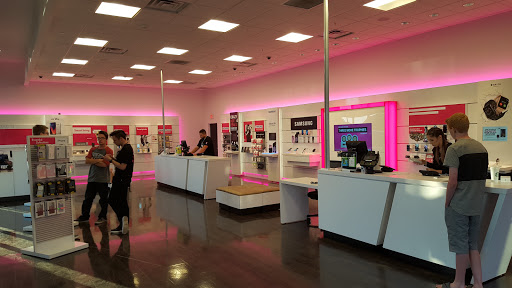 Cell Phone Store «T-Mobile», reviews and photos, 310 W Union Ave, Farmington, UT 84025, USA