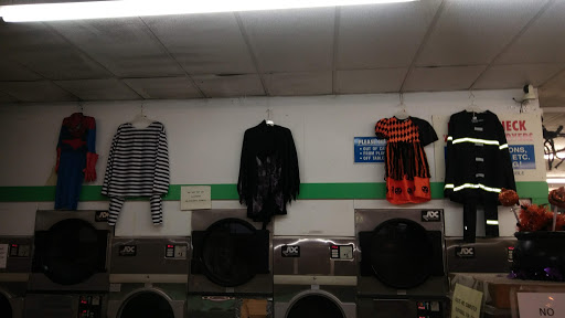 Laundromat «Tubs & Tumbler Coin Laundry & Dry Cleaning Service», reviews and photos, 3680 Elizabeth St, Wayne, MI 48184, USA