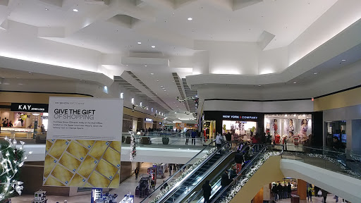 Shopping Mall «Southridge Mall», reviews and photos, 5300 S 76th St, Greendale, WI 53129, USA