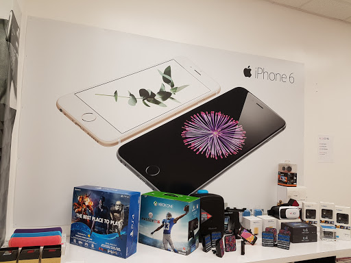 Cell Phone Store «Cellular Of Miami», reviews and photos, 6790 Collins Ave, Miami Beach, FL 33141, USA