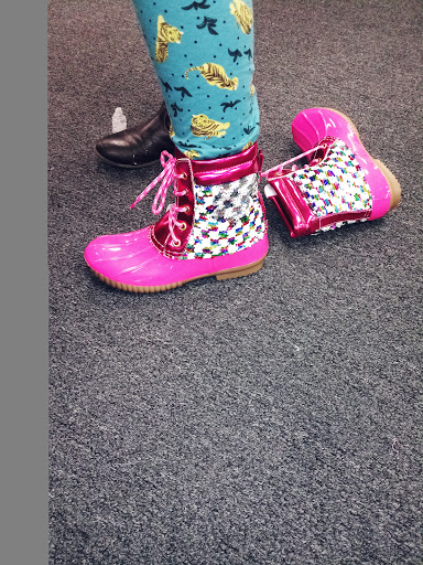 Clothing Store «Citi Trends», reviews and photos, 4656 E Southside Plaza, Richmond, VA 23224, USA