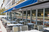 Atmosphère du Restaurant Brasserie Le Sud - Bocuse à Lyon - n°12