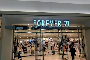 Forever 21 image