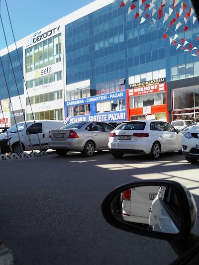 Photos of Ger&ccedil;ek İstanbul Sosyete Pazarı