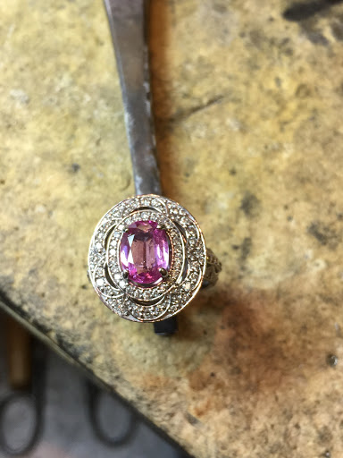 Jewelry Repair Service «Fast-Fix Jewelry & Watch Repairs Located inside Meijer-Preston», reviews and photos, 9500 Preston Hwy, Louisville, KY 40229, USA