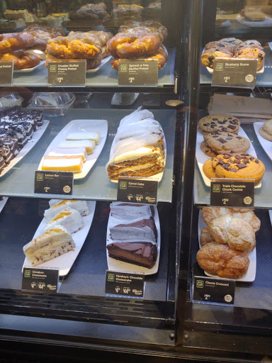 Book Store «Barnes & Noble», reviews and photos, 189 The Grove Dr, Los Angeles, CA 90036, USA