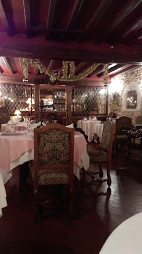 Atmosphère du Restaurant gastronomique Auberge du Daguet à Vieux-Moulin - n°10