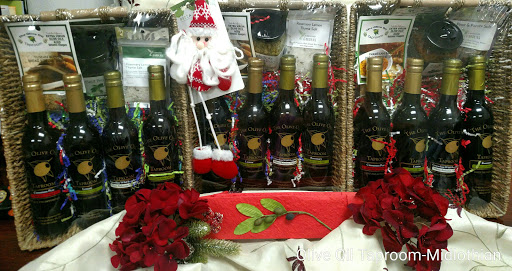 Natural Foods Store «The Olive Oil Taproom», reviews and photos, 200 Towne Center W Blvd, Henrico, VA 23233, USA