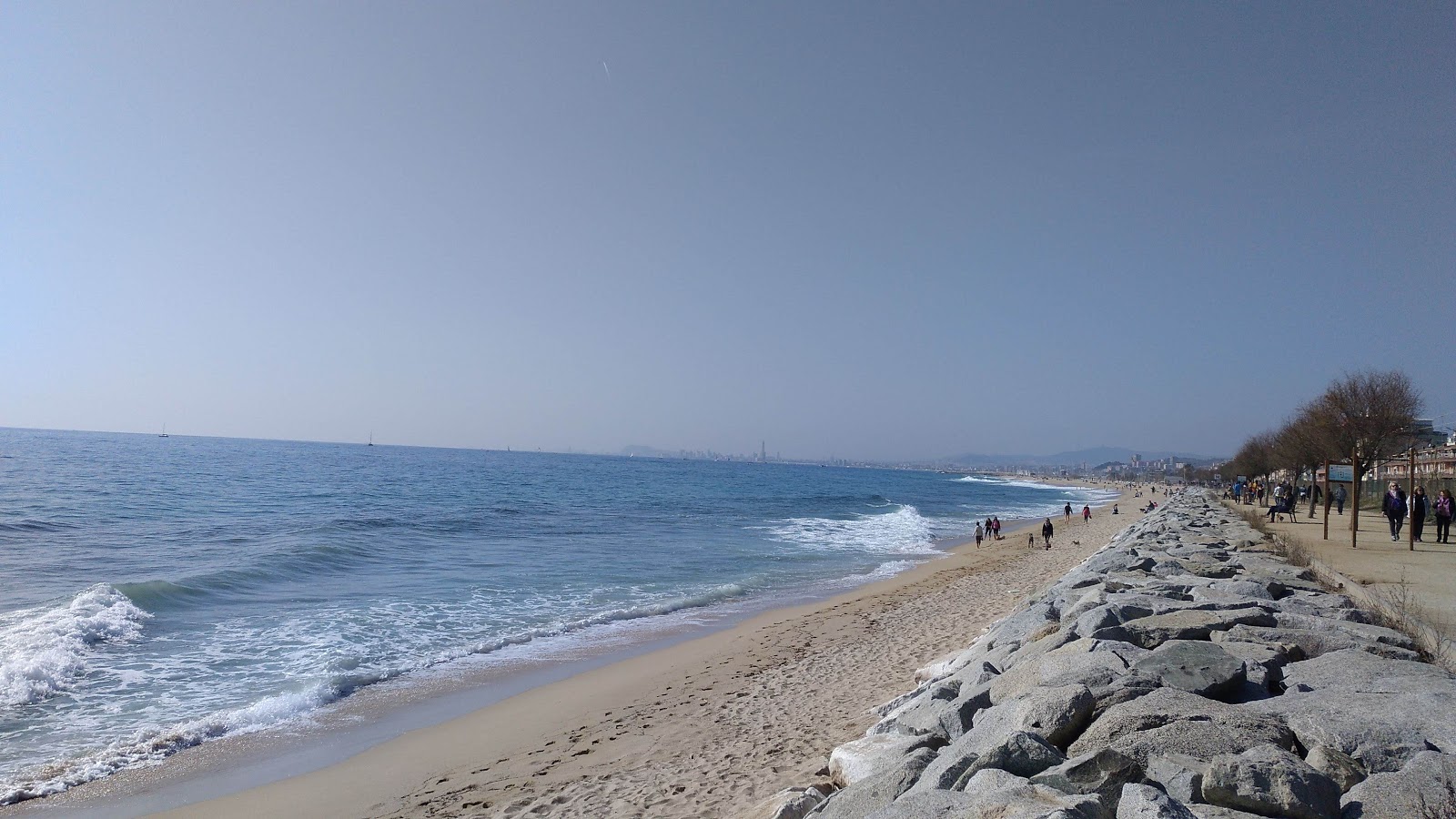 Fotografija Platja De La Descarrega z svetel pesek površino