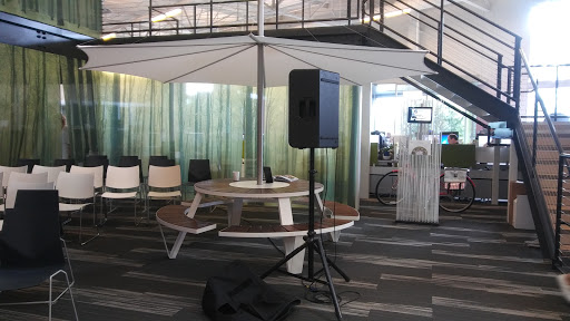 Office Furniture Store «One Workplace», reviews and photos, 2500 De La Cruz Blvd, Santa Clara, CA 95050, USA