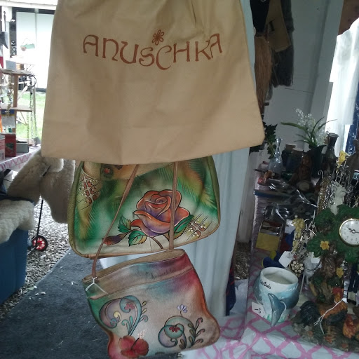 Flea Market «Olde Tyme Flea Market», reviews and photos, 5400 State Rd 46, Nashville, IN 47448, USA