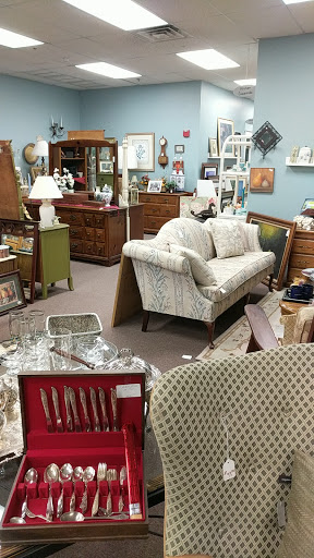 Thrift Store «Treasures Thrift Store», reviews and photos, 82 Worcester St, North Grafton, MA 01536, USA