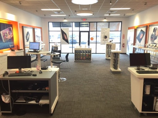 Cell Phone Store «AT&T Authorized Retailer», reviews and photos, 6876 Cincinnati Dayton Rd, Liberty Township, OH 45044, USA