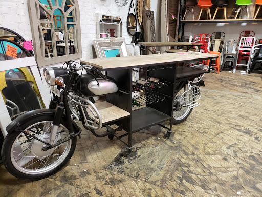 Used Office Furniture Store «City Liquidators: Used Office Furniture», reviews and photos, 830 SE 3rd Ave, Portland, OR 97214, USA