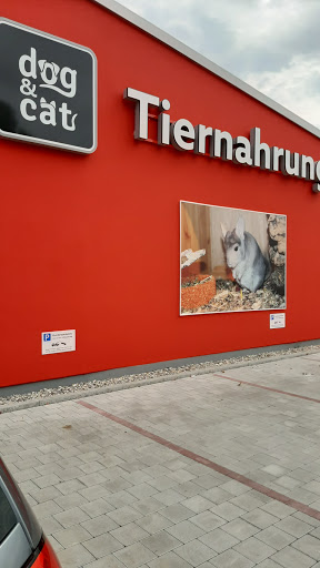 dog & cat Tiernahrung GmbH