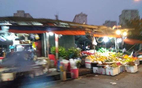 Chợ Nam Trung Yên image