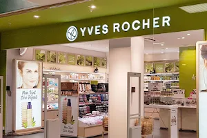 Yves Rocher image