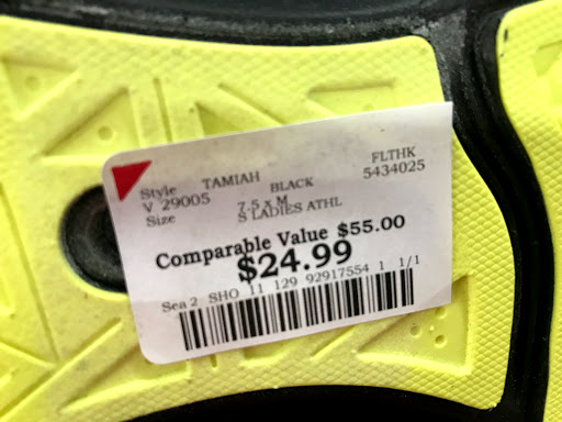 Clothing Store «Burlington Coat Factory», reviews and photos, 4849 Golf Rd, Skokie, IL 60077, USA