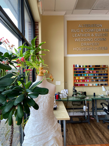 Dry Cleaner «Le Prestige Cleaners», reviews and photos, 10400 Old Georgetown Rd # 9, Bethesda, MD 20814, USA