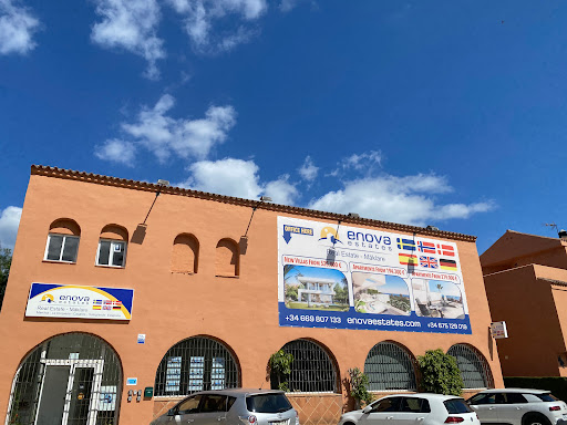 ENOVA ESTATES S.L. en La Chullera