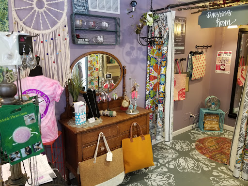 American Honey Company Boutique, 66 Griffin St, McDonough, GA 30253, USA, 