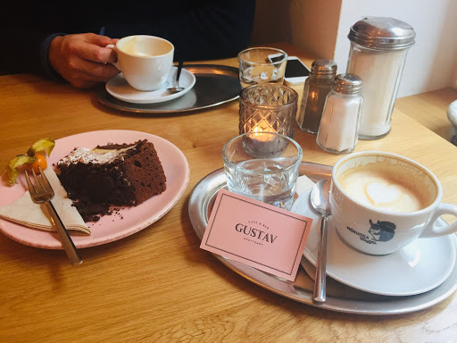 Gustav Café & Bar