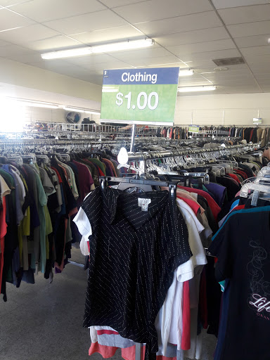 Outlet Store «Goodwill Outlet Store & Donation Center», reviews and photos, 22725 S Western Ave, Torrance, CA 90501, USA