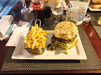 Hamburger du Restaurant Le Melting Pot à Les Vans - n°6