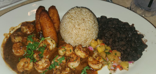 Restaurant «The Cheesecake Factory», reviews and photos, 5799 N Bayshore Dr, Glendale, WI 53217, USA