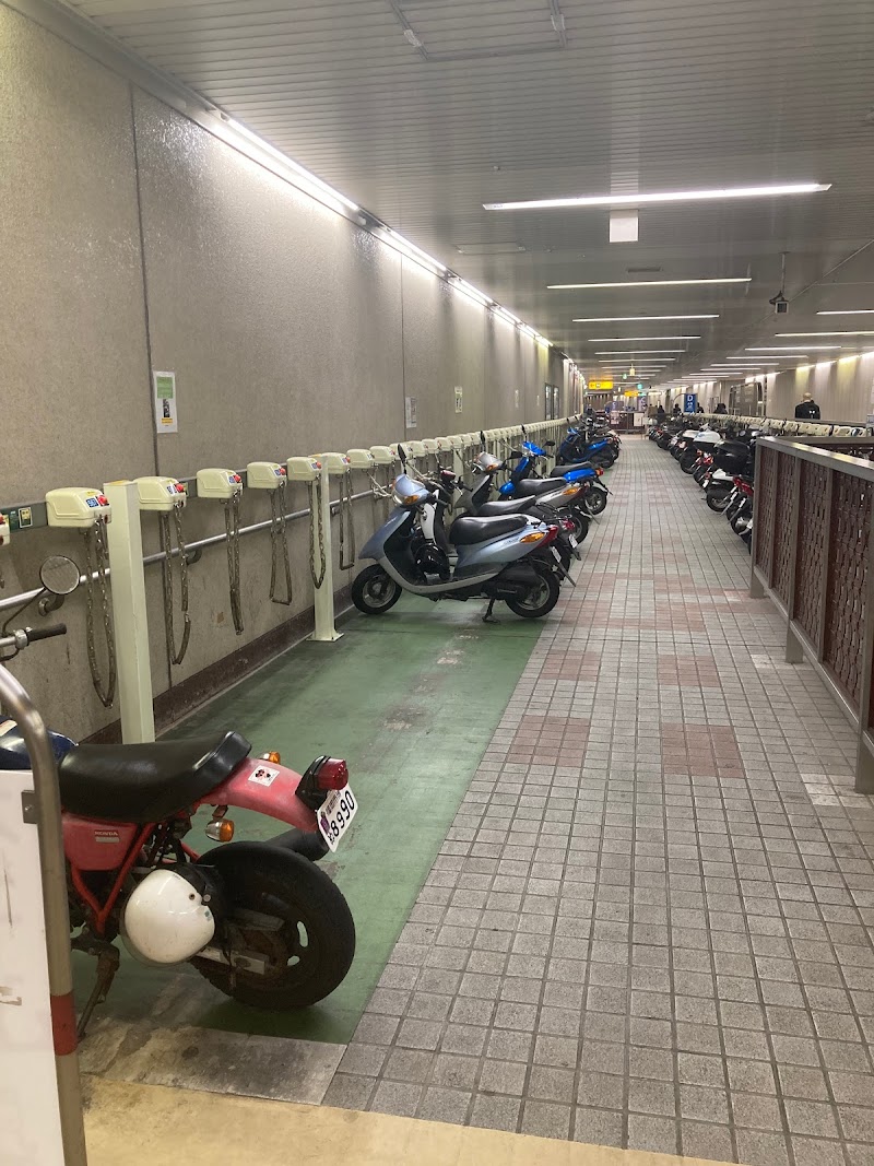 福岡市有料 博多口地下自転車駐車場