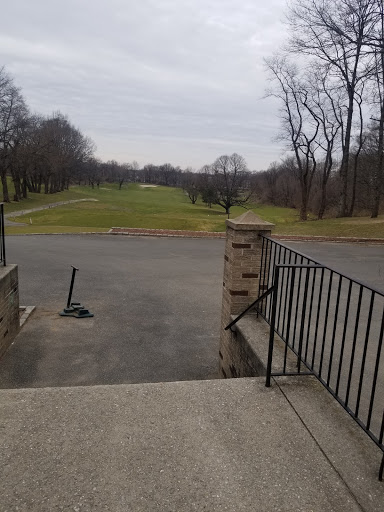 Golf Course «Forest Park Golf Course», reviews and photos, 101 Forest Park Dr, Woodhaven, NY 11421, USA
