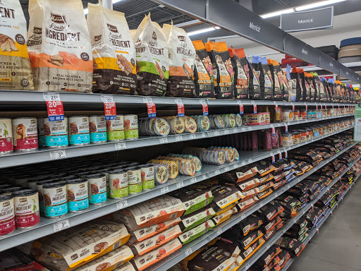 Pet Store «PetSmart», reviews and photos, 850 Folly Rd, Charleston, SC 29412, USA