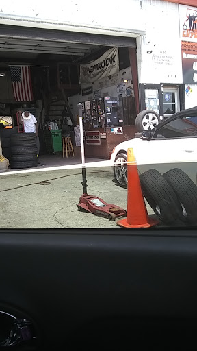 Used Tire Shop «Two Guys Tires and Auto Repair», reviews and photos, 366 N John Young Pkwy, Orlando, FL 32805, USA