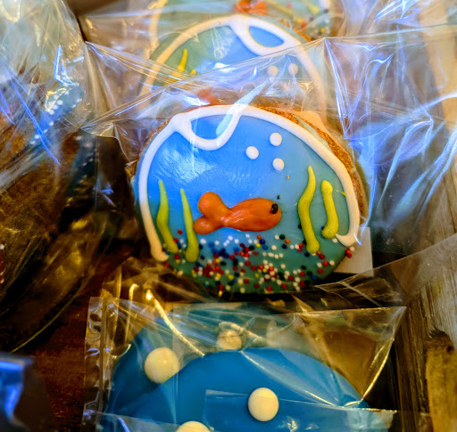 Pet Supply Store «Petapoluza Pet Supply & Grooming», reviews and photos, 114 N 36th St, Seattle, WA 98103, USA