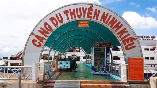 Nhà Hàng Du Thuyền Cần Thơ