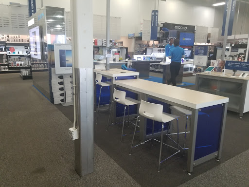 Electronics Store «Best Buy», reviews and photos, 1550 Lake Woodlands Dr, The Woodlands, TX 77380, USA