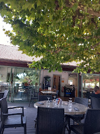 Atmosphère du Restaurant français Le Col Vert à Murs-et-Gélignieux - n°2