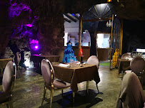 Atmosphère du Restaurant français Restaurant La Grotte à Trans-en-Provence - n°5